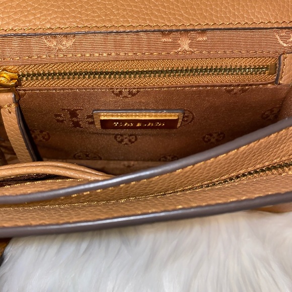 SOLD Tory Burch Britten Crossbody NWT - Picture 4 of 8